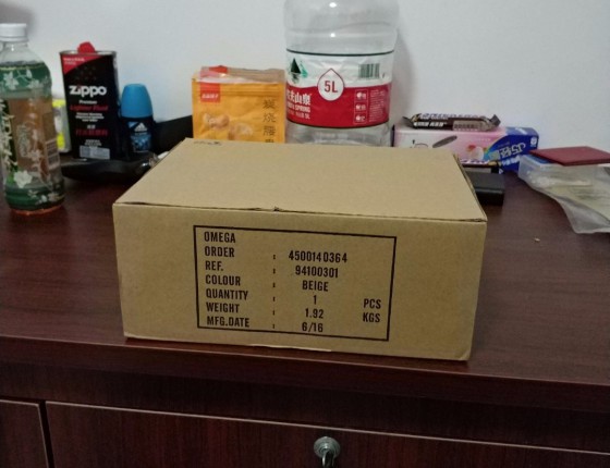 美女老婆送的30岁生日礼物----欧米茄AT8900黑盘