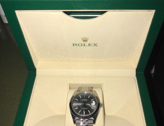 兜兜转转 ，还是选择了Rolex