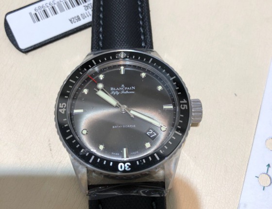 购表作业：香港购入宝珀50噚…