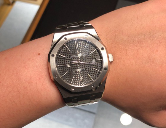 新入爱彼15400黑盘