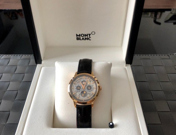 万宝龙 Heritage Spirit 系列18K 玫瑰金万年历腕表