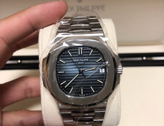 Patek. 鹦鹉螺5711A 入手了。