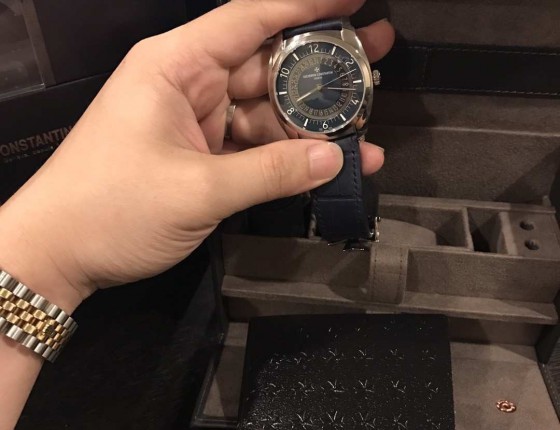 入手4500S蓝色 ，日常佩戴与新鲜设计的结合