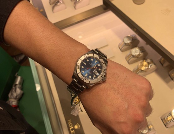 婚前香港采购间金蓝