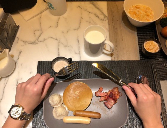 补拖延几年的认证贴 第一块劳力士