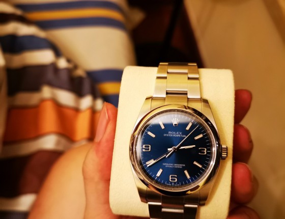 出来混，买了表迟早是要交作业的----蓝盘蚝式恒动36mm