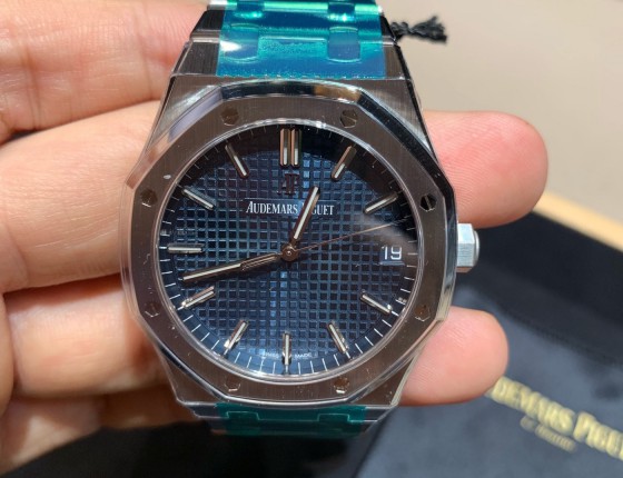 迟到的帖子。15500st蓝盘入手上手。