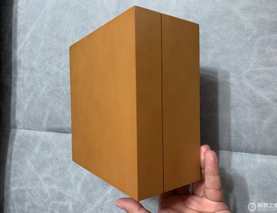 经典小沛、表迷必备！借换表带时机发个迟到的1005作业！