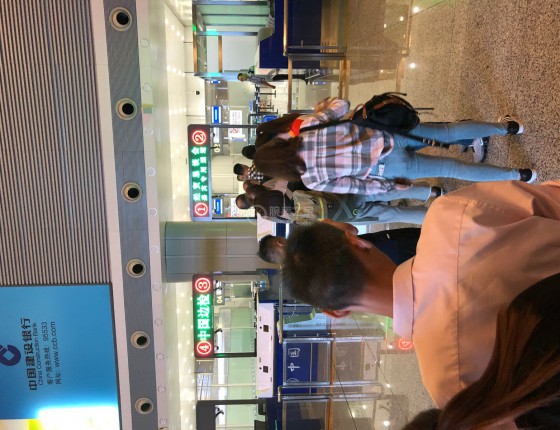 为了玫瑰金V45，香港三小时游记~~~~