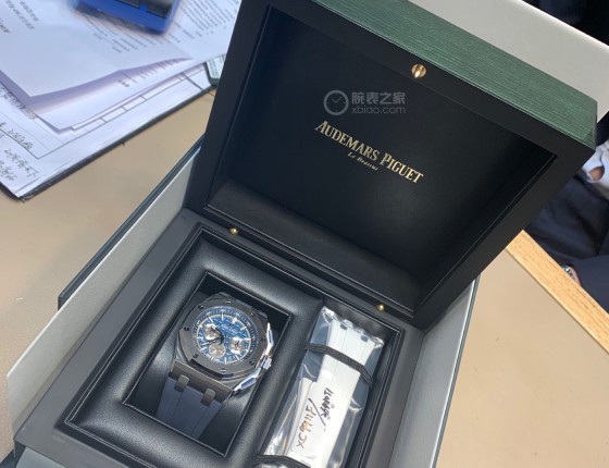 初出茅庐 购入第一支AP 26480Ti