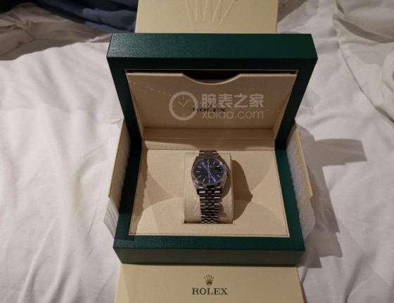 念念不忘，必有回响。澳洲蜜月入手蓝盘日志DJ 126234。