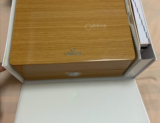 欧米茄玫瑰金海马300作业