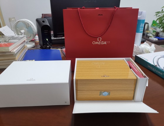 新手第一天，心仪已久的欧米茄~