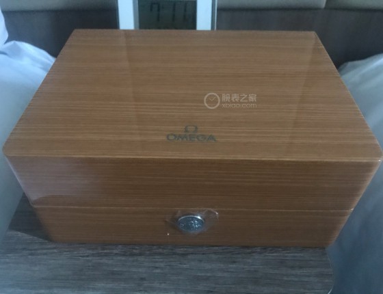 看表大半年，终入手欧米茄蝶飞9300机芯同轴计时表