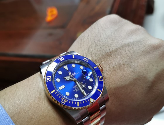 而立之年，入手间金蓝。