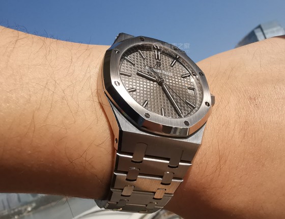 Royal Oak 15500ST 深灰色表盘