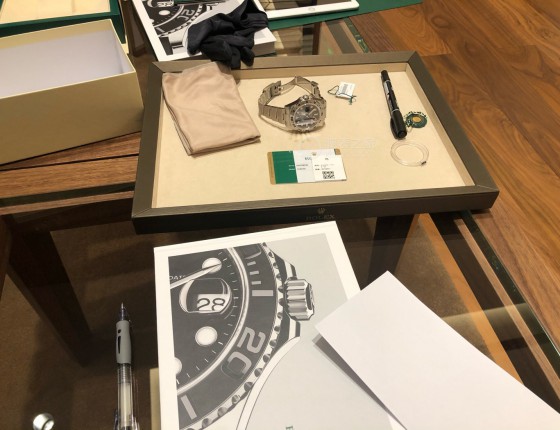 意料之外，专柜终入劳力士黑面探险家二