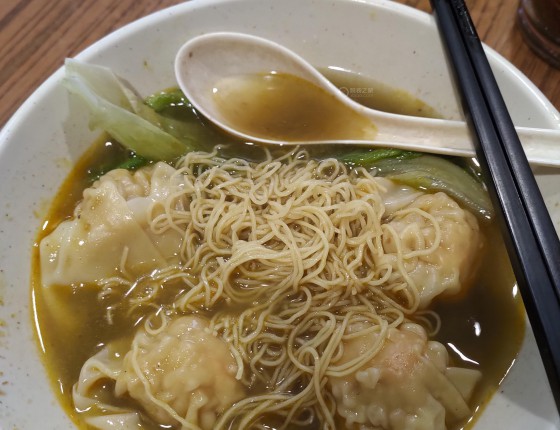 入手一只灰盘欧米茄海马300米潜水表 非常耐看