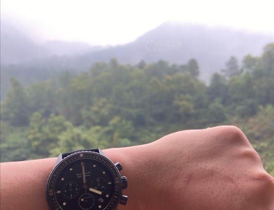 最终还是入手宝珀五十噚黑陶飞返计时