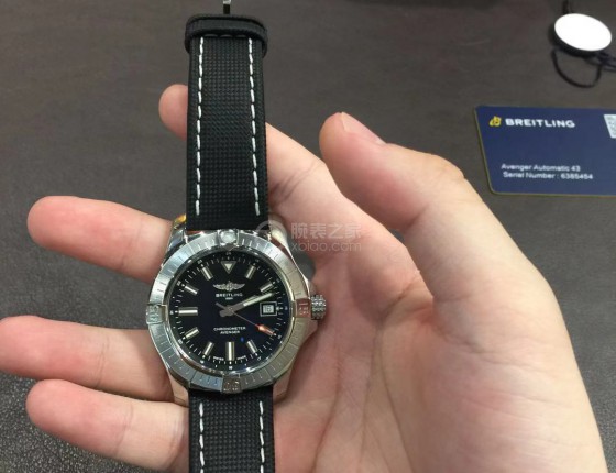 百年灵复仇者43mm