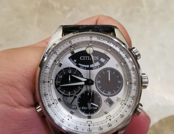 西铁城(CITIZEN)Eco Drive CALIBRE 2100限量版腕表