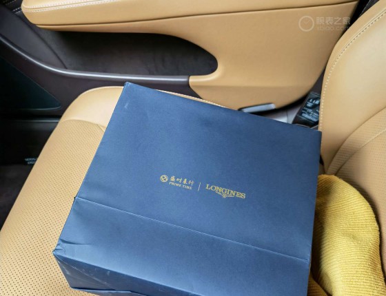 跟随麻麻年轻时候的选择，入手浪琴“征服者”