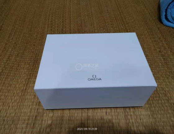#我的海马周末#转眼30岁了，送给自己一份生日礼物欧米茄海马600米4/1橙