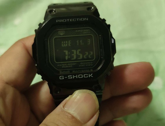 入手GSHOCK全金属小黑块GMW-B5000GD
