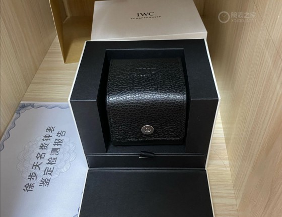 真正属于自己的第一块机械表，绿盘飞行员计时