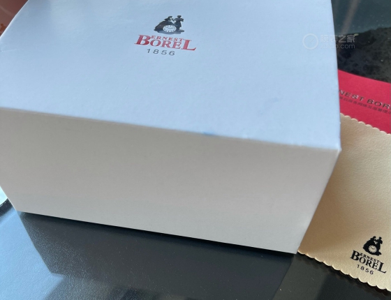 双人共舞的浪漫定格，收获依波路的信州雪