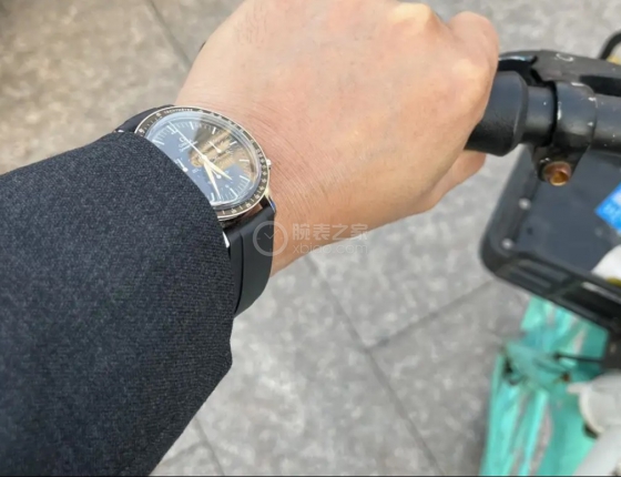 欧米茄的休闲表真的很适合小手腕