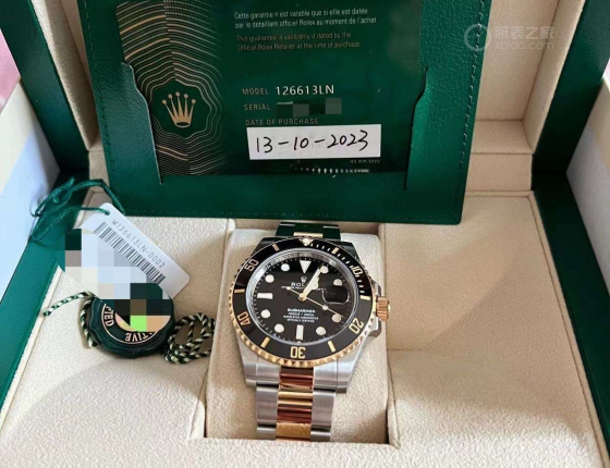 纠结间金蓝还是间金黑，最后选择间金黑