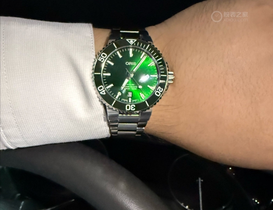 【作业+认证】小乎哉？不小也——Oris Aquis绿盘41.5通勤上手体验