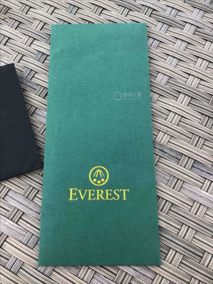 Rubber B vs. Everest，瑞士胶带大型对比
