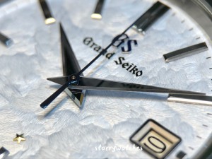 迤逦云海，时光厚载~Grand Seiko SBGP017。