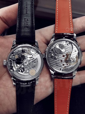 Hand-wound Queen vs Automatic King