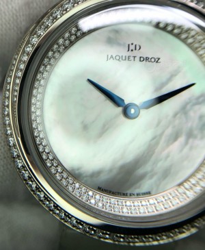 雅克德罗手表：时间的诗与艺术的结晶