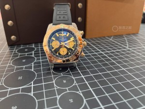 百年灵小怪兽