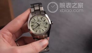 冠蓝狮是把表盘玩明白了