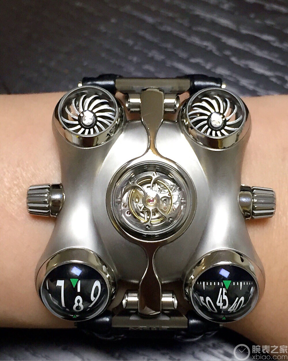 独立制表 MB&F HM6 超级飞船_手表选购社区|腕表之家触屏版